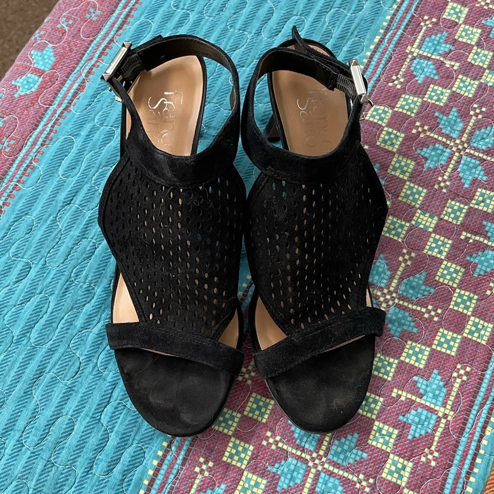 Timeless but edgy black heels